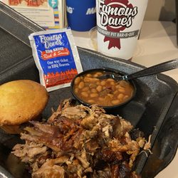 Famous Dave's Bar-B-Que - Lunch Georgia Chopped Pork, Corn Bread Muffin, beans, and sweet tea