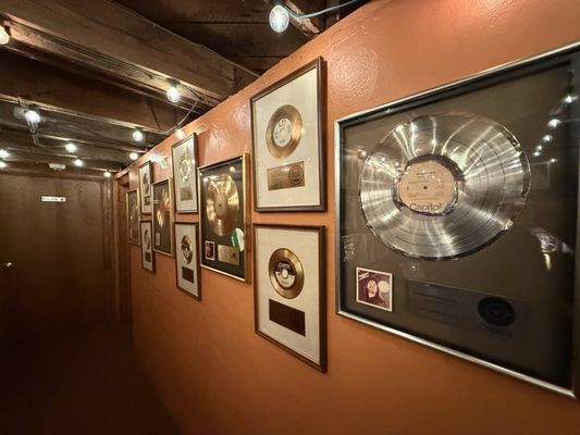 Muscle Shoals Sound Studios by null