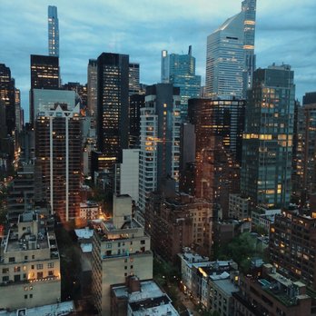 Ophelia - View of Manhattan - Cocktail Bars Near Me - New York, New York