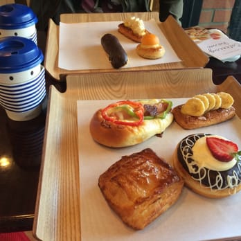 Paris Baguette - Bakeries Near Me - Glendale, California