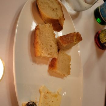Angeline - Bread and butter - Italian Near Me - Buffalo, New York
