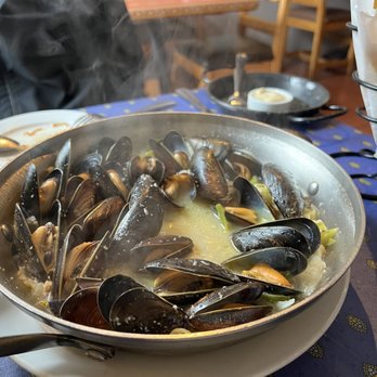 Bistro Moulin - Moules Frites - Wine Bars Near Me - Monterey, California
