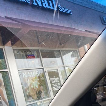 Deluxe Nail Salon - Nail Salons Near Me - Aurora, Illinois