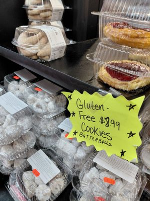 Gust Gallucci's Italian Foods by null