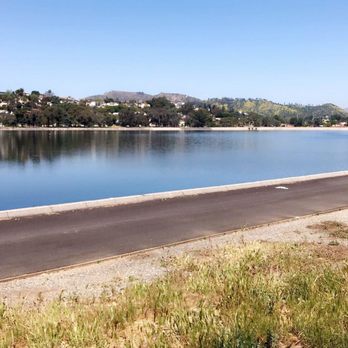 Silver Lake Reservoir - The lake - Hiking Near Me - Los Angeles, California