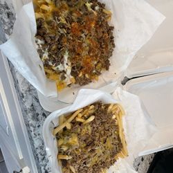 Los Victor's - Carne asada fries !
