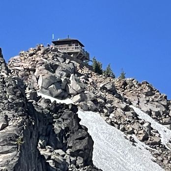 Watchman Peak - Rangers station high above - Hiking Near Me - Crater Lake, Oregon