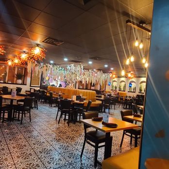 Fuego Mexican Grill - the dining room - Tacos Near Me - Cromwell, Connecticut Fuego Mexican Grill - the dining room - Tacos Near Me - Cromwell, Connecticut