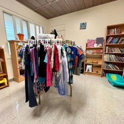 Wilcox Medical Center Thrift Shop - Children's clothes, accessories, toys and books.