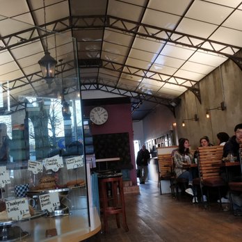 Platform 7 - Coffee & Tea Near Me - Vancouver, British Columbia