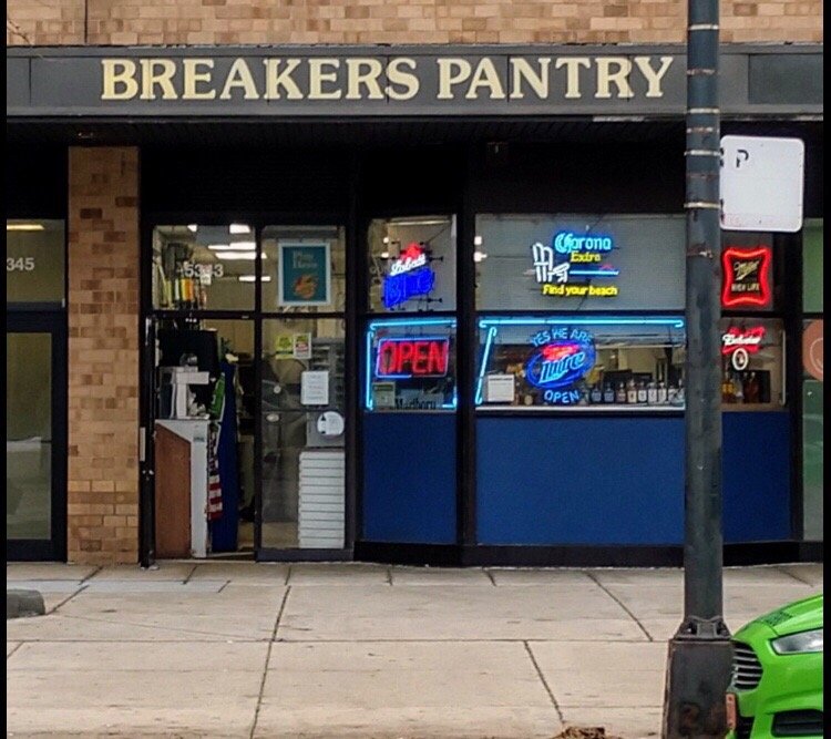 Breakers Pantry Logo