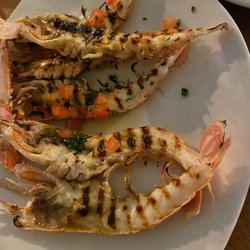 Fred l'Ecailler - Giant grilled prawns so yummy you have to close your eyes and just enjoy