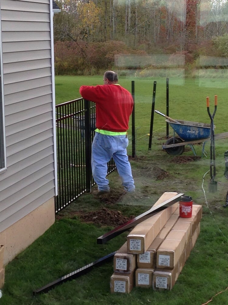 FENCES UNLIMITED Updated June 2024 13 Reviews 6665 Nash Rd, North