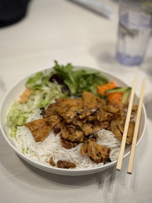 Broth & Basil by null