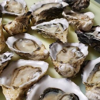 Diana's Oyster Bar And Grill - Seafood Near Me - Markham, Ontario