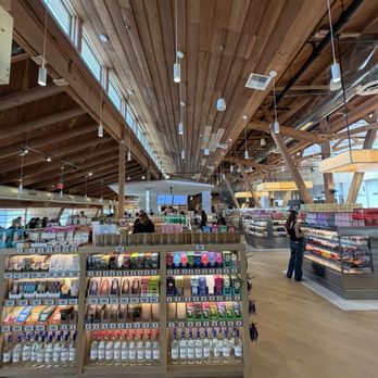 Laurel Supply - Grocery Near Me - West Hollywood, California