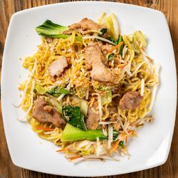 Sen Noodle House - Yakisoba w/ Beef