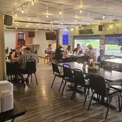 Cash and Olive’s Pub - Indoor seating area.