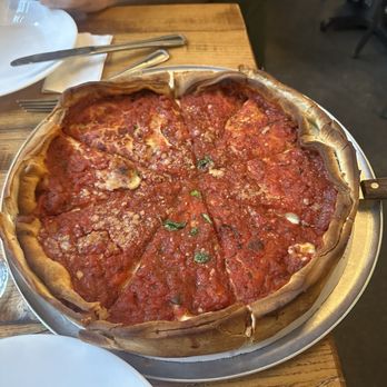 Giordano's - Pizza Near Me - Chicago, Illinois