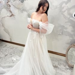 Madeleine's Bridal Boutique - Dress