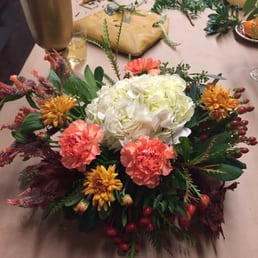 The final result of tonight's awesome floral design workshop!!