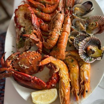 Casa Camara - Seafood Near Me - Pasai Donibane, SS Casa Camara - Seafood Near Me - Pasai Donibane, SS