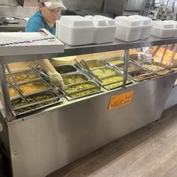Bum's Restaurant - Small cafeteria line where you order your food, great country cooking choices as well as barbecue.