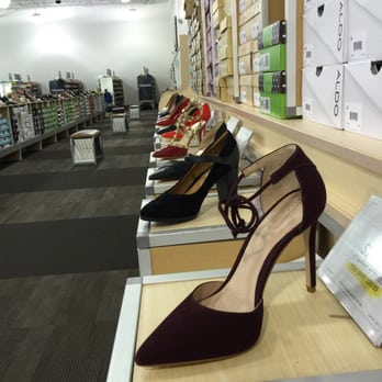 DSW Designer Shoe Warehouse - Shoes galore! - Shoe Stores Near Me - Sugar Land, Texas DSW Designer Shoe Warehouse - Shoes galore! - Shoe Stores Near Me - Sugar Land, Texas