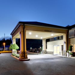 Holiday Inn Express Hurricane Mills