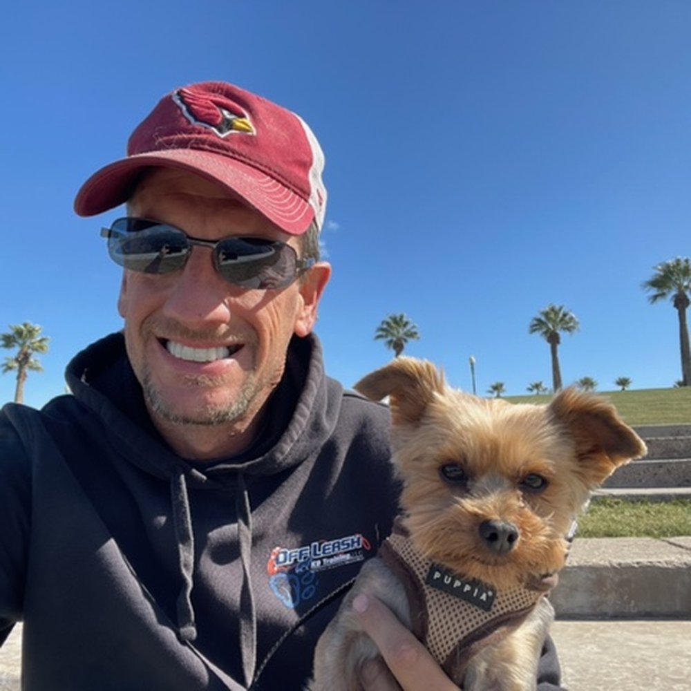 Harvey with his Trainer Mike. Harvey with his Trainer Mike.