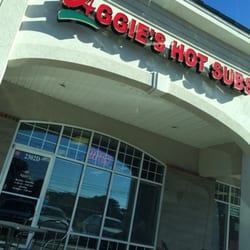 Aggie's Hot Subs - Front