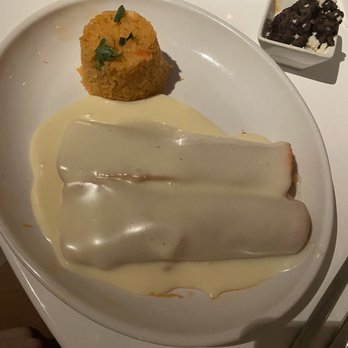 Doce Mesas - Blancas enchiladas - Mexican Near Me - Dallas, Texas