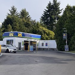 Brown Bear Car Wash - Pay tunnel from afar