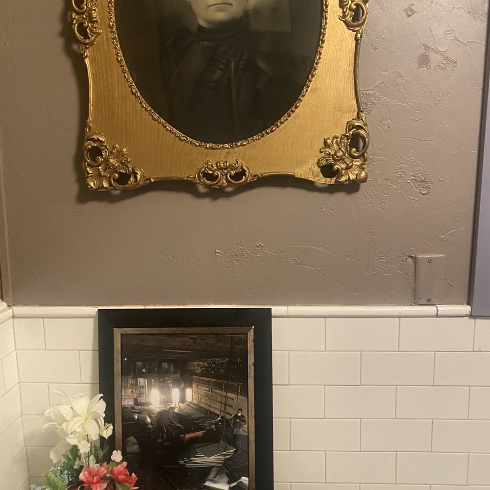 C King & Cafe - Scary Bathroom portrait - Pizza Near Me - Ypsilanti, Michigan C King & Cafe - Scary Bathroom portrait - Pizza Near Me - Ypsilanti, Michigan