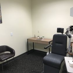 The Children's Vision Center - Exam room