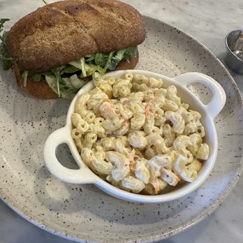 Congaree and Penn - Pork Belly Sandwich with macaroni salad - Farms Near Me - Jacksonville, Florida Congaree and Penn - Pork Belly Sandwich with macaroni salad - Farms Near Me - Jacksonville, Florida