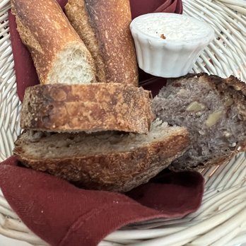 Le Diplomate - Complimentary bread - Brasseries Near Me - Washington, DC, District of Columbia