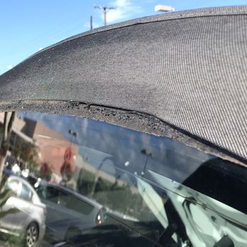 Auto Connection - Rear window coming apart from the top. They tried to glue it with something but obviously that didn't work out! - Used Car Dealers Near Me - Honolulu, Hawaii Auto Connection - Rear window coming apart from the top. They tried to glue it with something but obviously that didn't work out! - Used Car Dealers Near Me - Honolulu, Hawaii