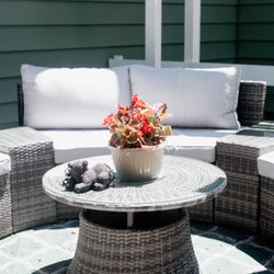 Candlelite Inn Bed & Breakfast - Enjoy breakfasts, favorite beverages, conversation & relaxation on one of the back yard decks by the double water feature.