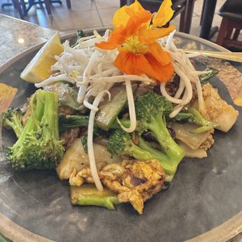 Viethai Cuisine - Beef Pad See Ew - Thai Near Me - Santa Rosa, California