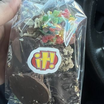it! Candy - Candy Stores Near Me - Bristol, Connecticut