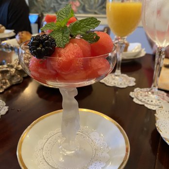 Historic Oak Hill Inn - Where did they get watermelon this sweet in December? - Bed & Breakfast Near Me - Natchez, Mississippi Historic Oak Hill Inn - Where did they get watermelon this sweet in December? - Bed & Breakfast Near Me - Natchez, Mississippi