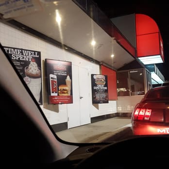 Steak ’n Shake - This location has the longest wait for drive thru - Burgers Near Me - Tampa, Florida