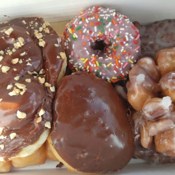 Daylight Donuts - Our selection after stopping in around 10 am. - Donuts Near Me - Saint George, Utah Daylight Donuts - Our selection after stopping in around 10 am. - Donuts Near Me - Saint George, Utah