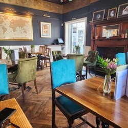 Mitre Hotel - Pub and restaurant, downstairs from the hotel