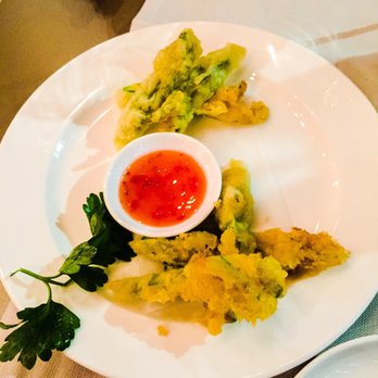 Yang Sushi and Fusion - Zucchini flower with prawns stuffing - Japanese Near Me - Milan, Michigan