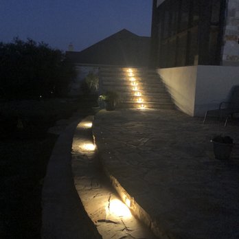 Ol' Yeller Landscaping - he steps leading up to the house - Landscaping Near Me - Kyle, Texas Ol' Yeller Landscaping - he steps leading up to the house - Landscaping Near Me - Kyle, Texas