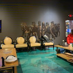 Rocky Patel Cigar Lounge - Cigar lounge