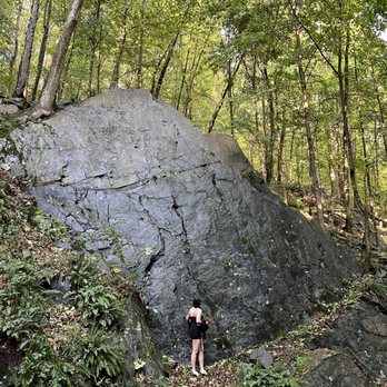 Schooley’s Mountain County Park - Biggest rock ever - Hiking Near Me - Long Valley, New Jersey Schooley’s Mountain County Park - Biggest rock ever - Hiking Near Me - Long Valley, New Jersey