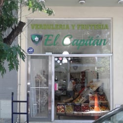Verdulería El Capitán - Frutas y verduras adentro, a resguardo del calor.